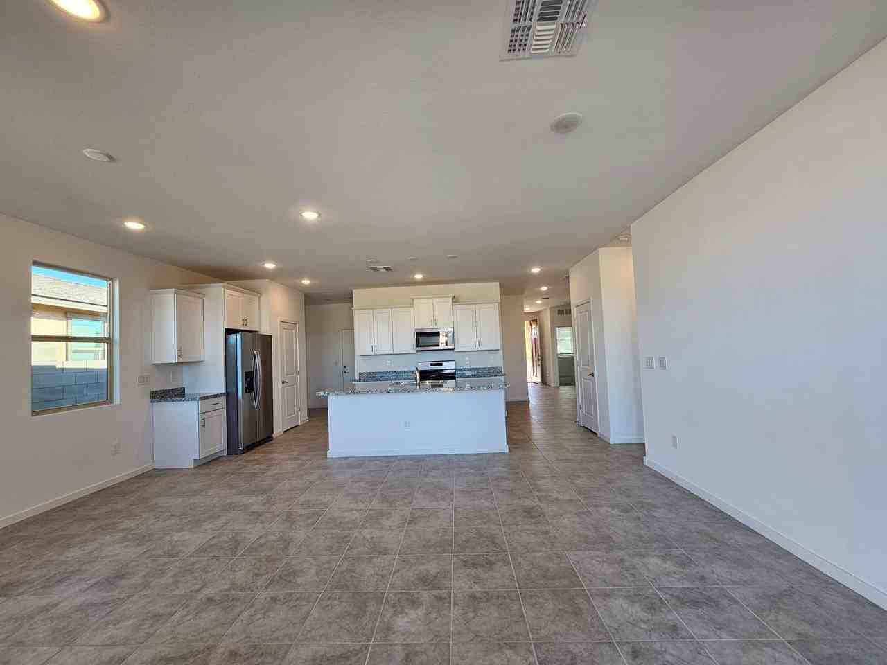 21110 N Blue Agave Dr - Photo 7 of 43