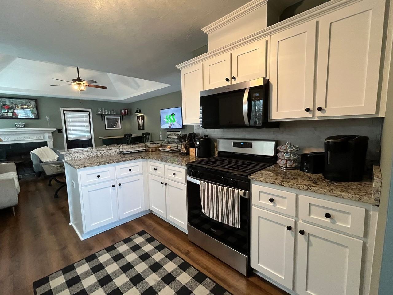 2021 Glennfield Ln - Photo 6 of 21