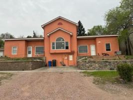 featured image of 625 South St