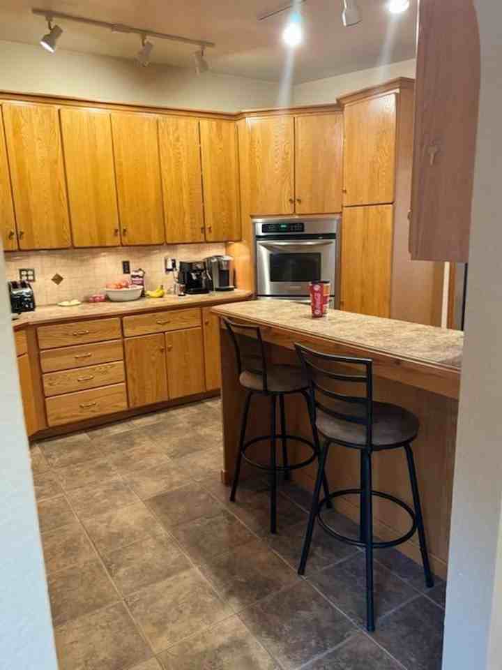 625 South St - Photo 6 of 15