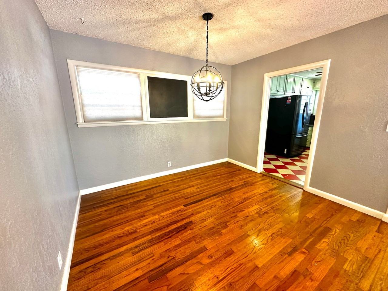 3601 30th St - Photo 3 of 16