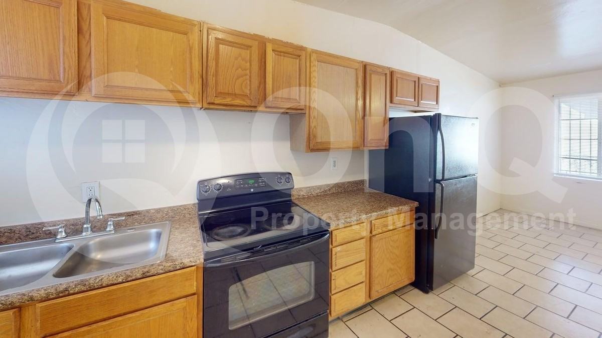 39 W 30th St #B - Photo 4 of 17