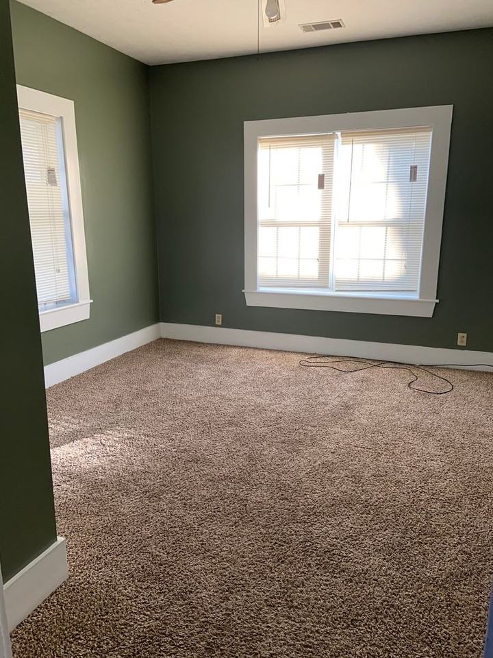 707 Jackson St - Photo 3 of 12