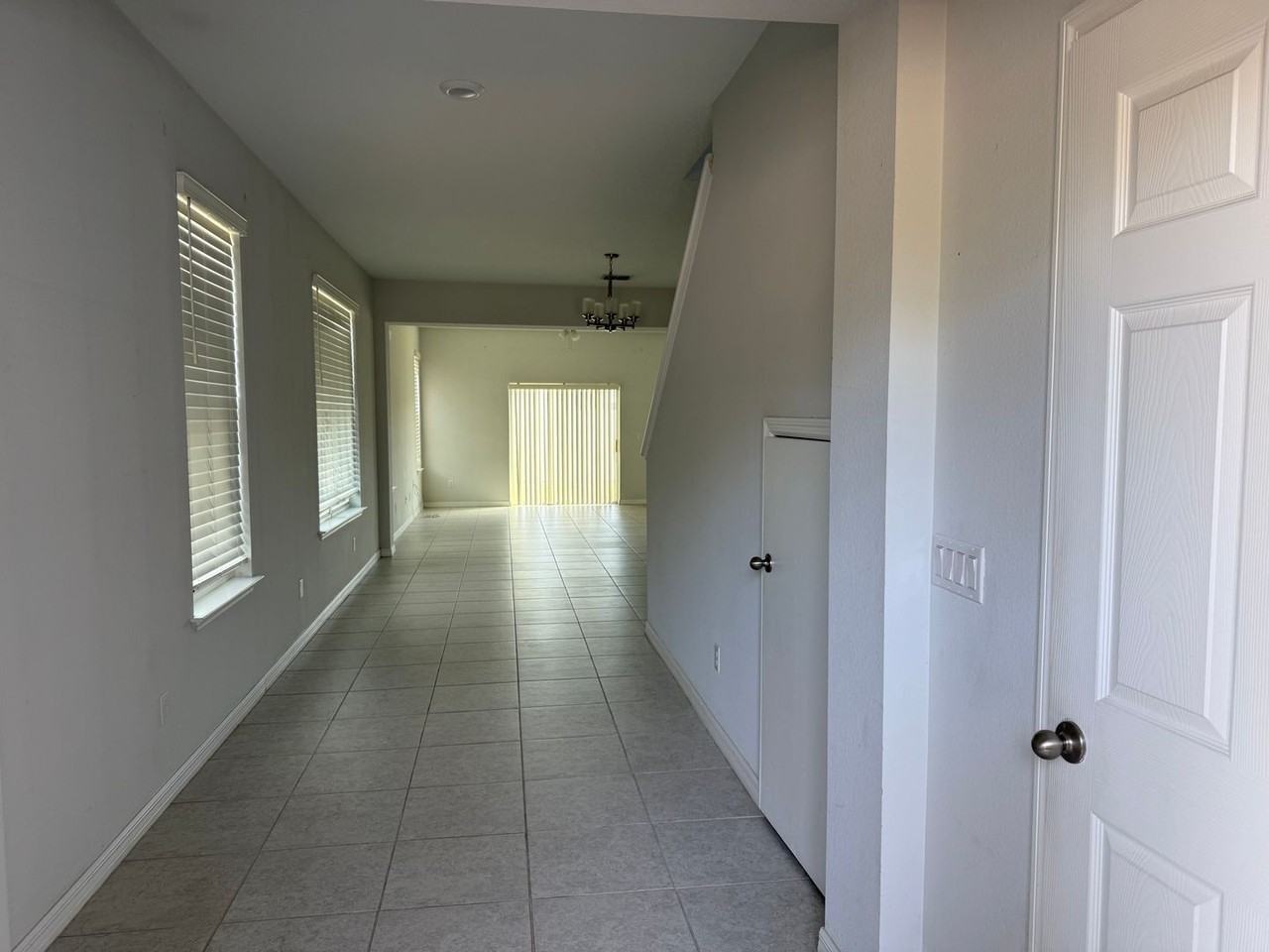 2577 Ocoee Reserve Ct - Photo 2 of 15