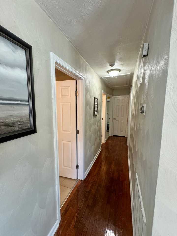 3489 Bertha St - Photo 4 of 20