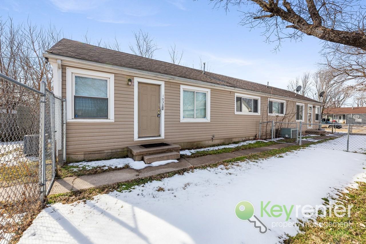 1038 S Richmond Ave - Photo 3 of 16