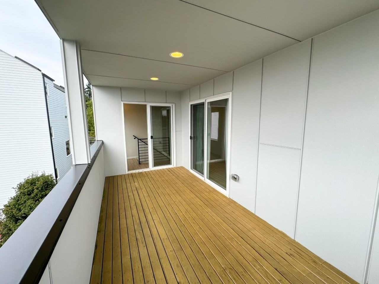 941 N 91st St #B - Photo 3 of 20