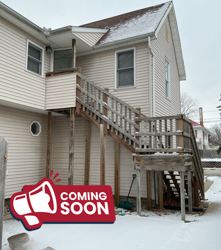 633 1/2 S Main St - Photo 2 of 6