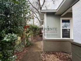 403 E Noble St - Photo 1 of 1