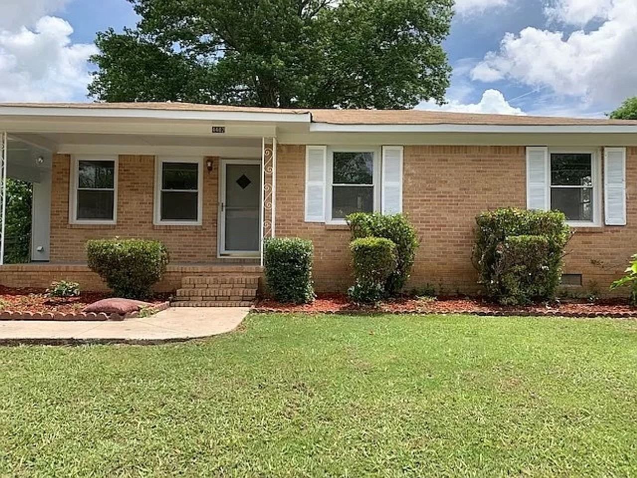 4402 Kiger St Sw - Photo 2 of 9