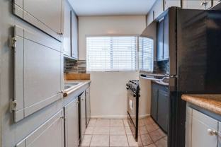 2425 - 2431 S. Ridgeley Dr (B) - Photo 1 of 1