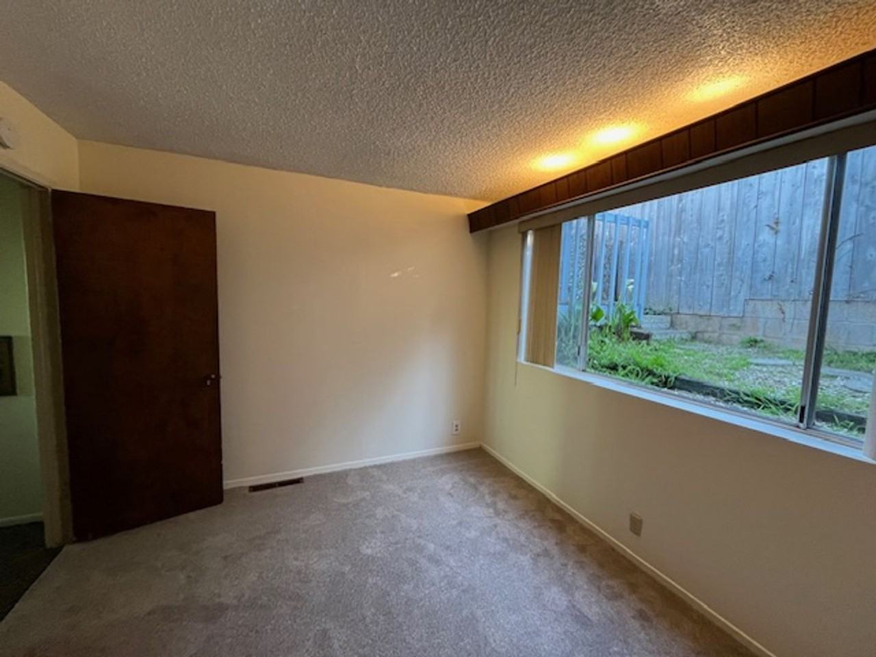 3413 Ocean Blvd - Photo 7 of 16