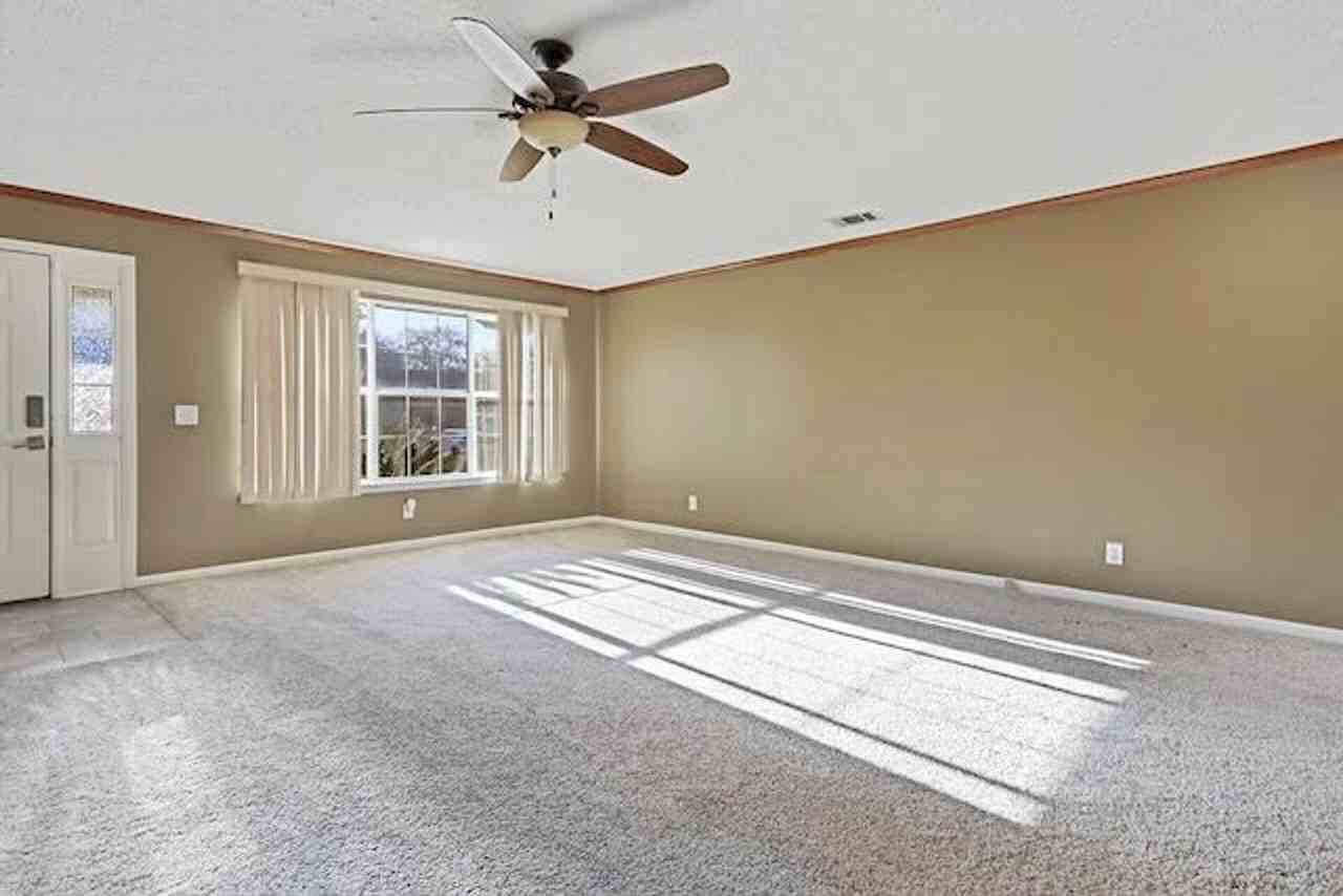 12 Brown Thrasher Ct - Photo 2 of 24