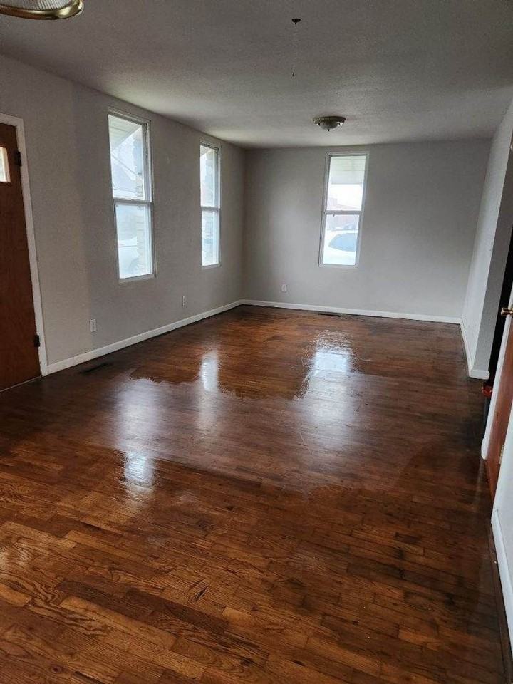 308 E Wilson St - Photo 2 of 10