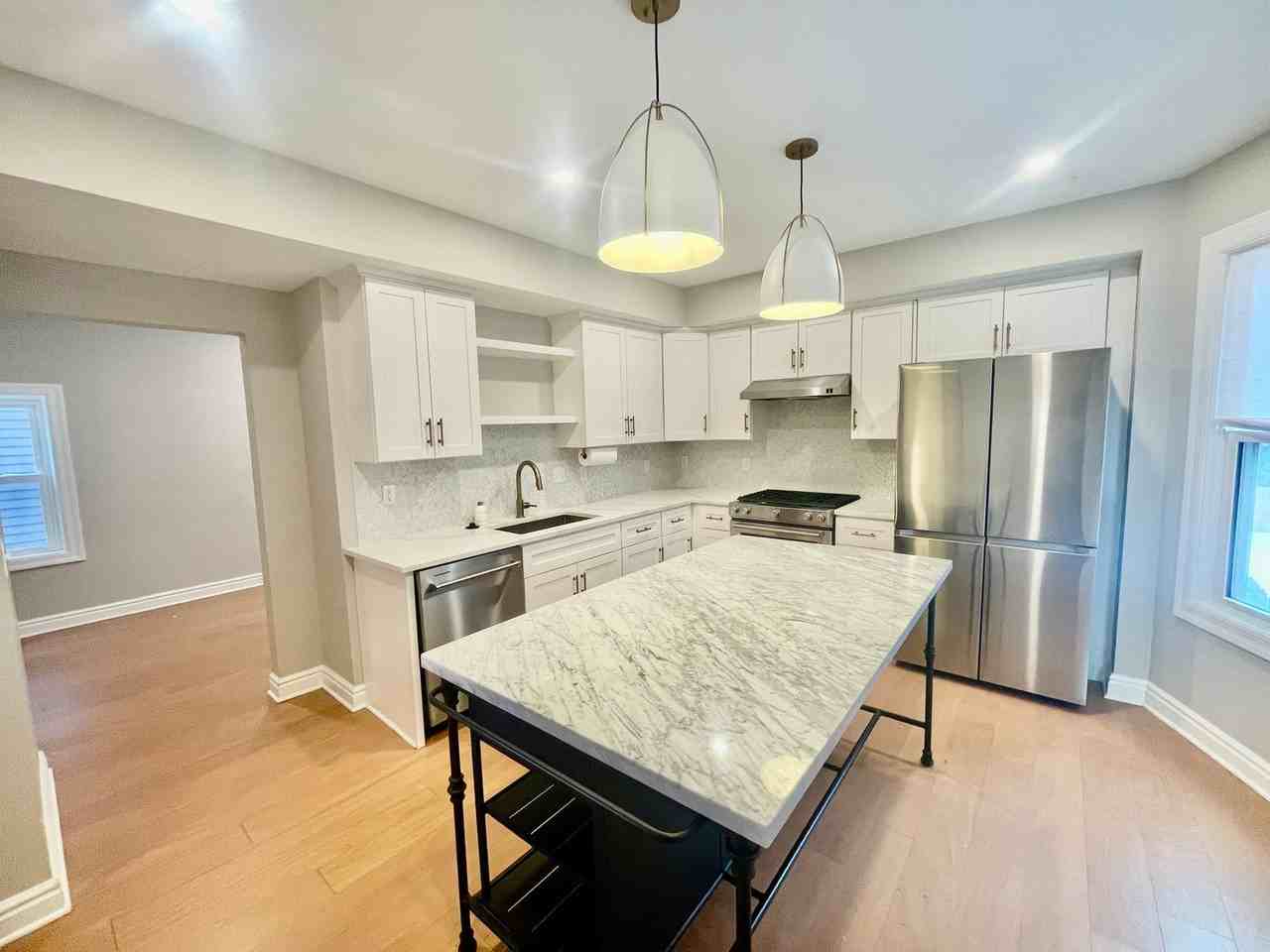 720 Nevin Ave - Photo 5 of 32