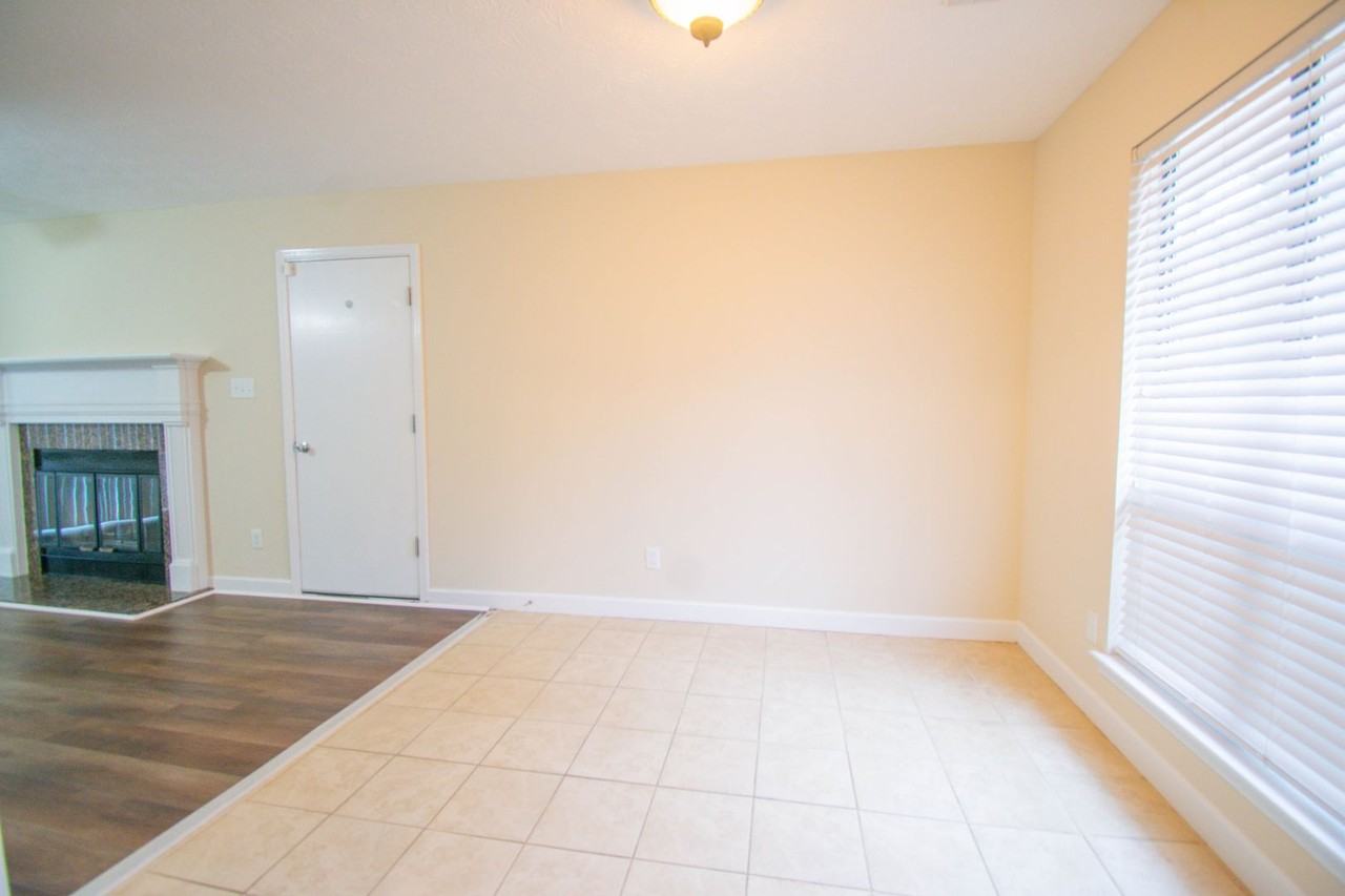 7217 Pebblebrook Dr - Photo 7 of 22