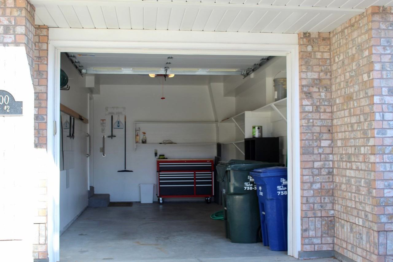 1800 Ruby View Dr #2 - Photo 3 of 25