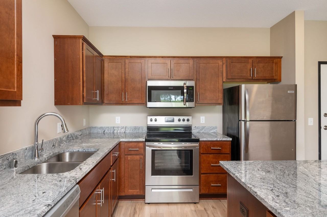 Traverse Green East - Photo 6 of 50