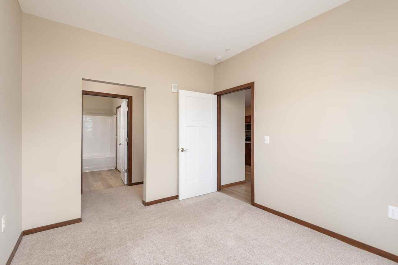 Traverse Green East - Photo 2 of 12