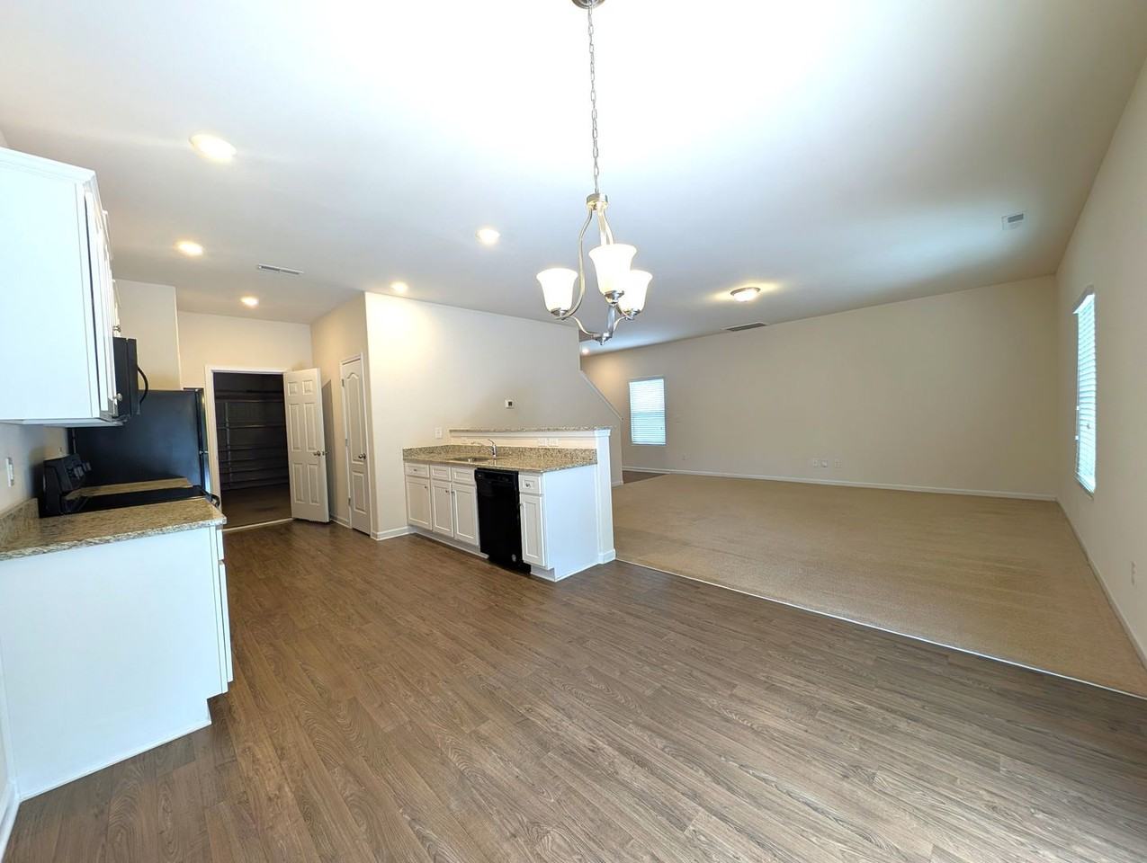 8321 Kneller St - Photo 5 of 23