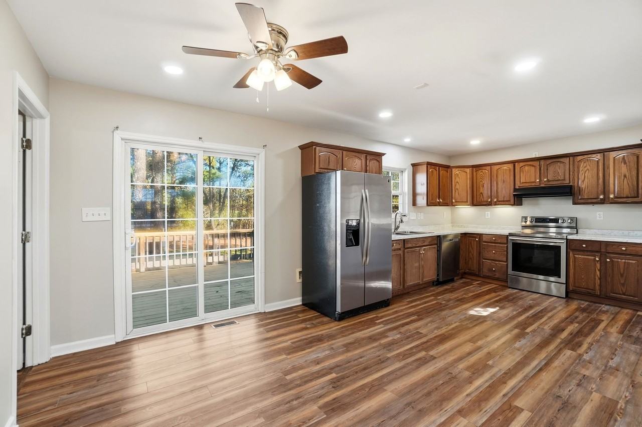 3514 Deer Track Ln - Photo 7 of 29