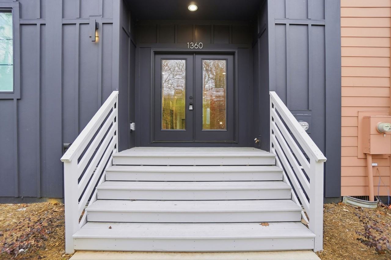 1360 Briar Creek Rd - Photo 3 of 50