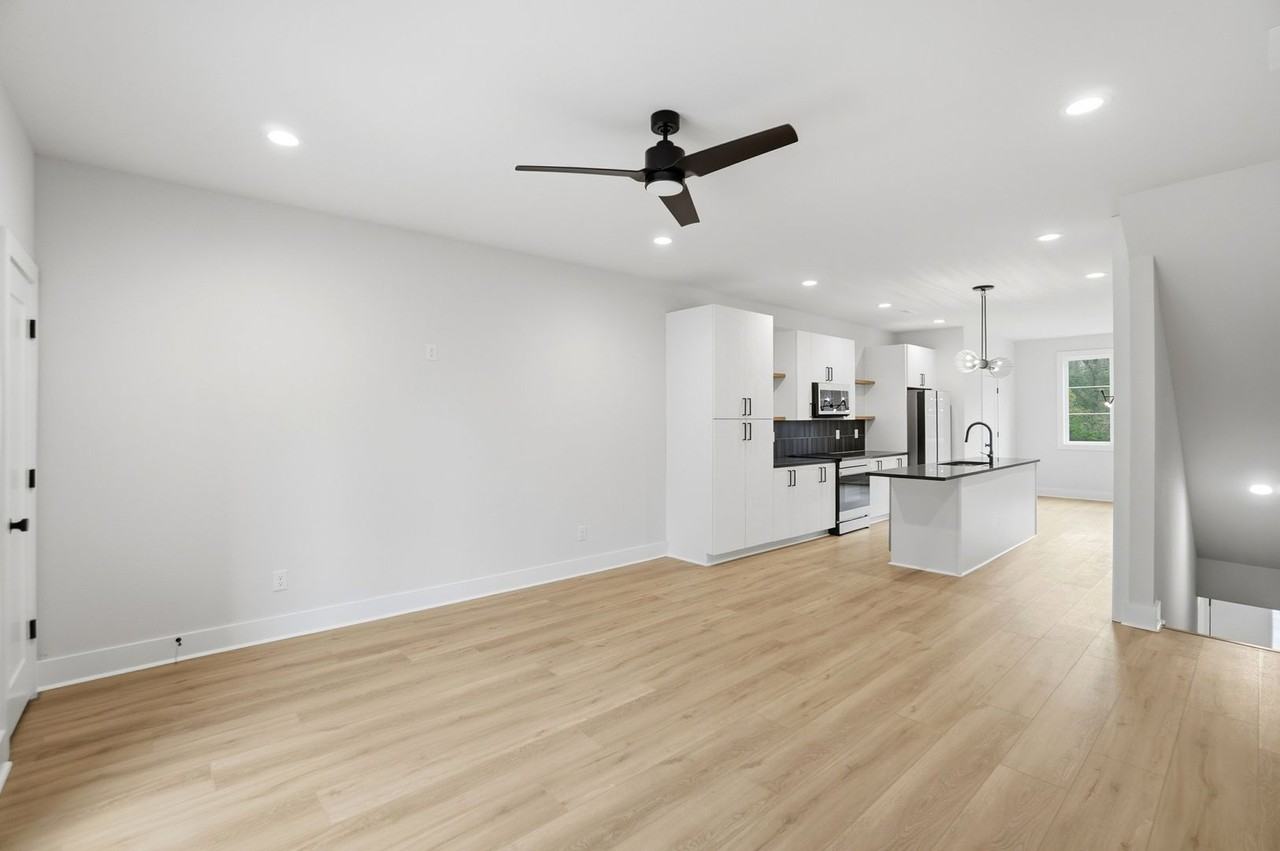 1360 Briar Creek Rd - Photo 6 of 50