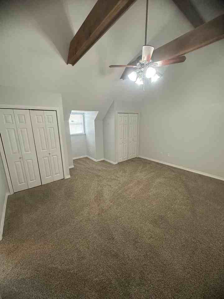 3 Hollycrest Blvd - Photo 6 of 13