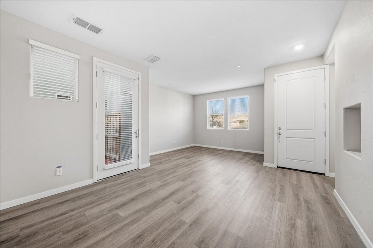 2516 Prosper Rd - Photo 3 of 25