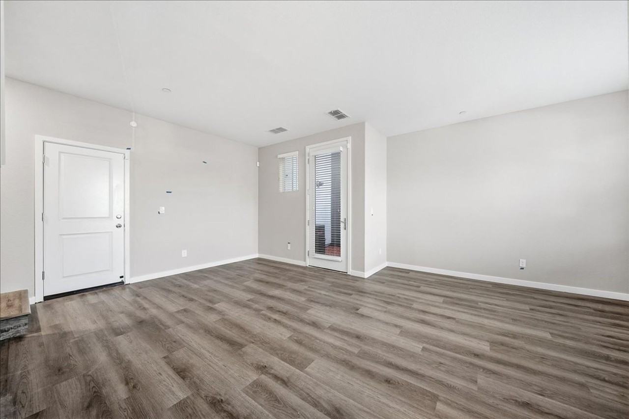 2516 Prosper Rd - Photo 7 of 25