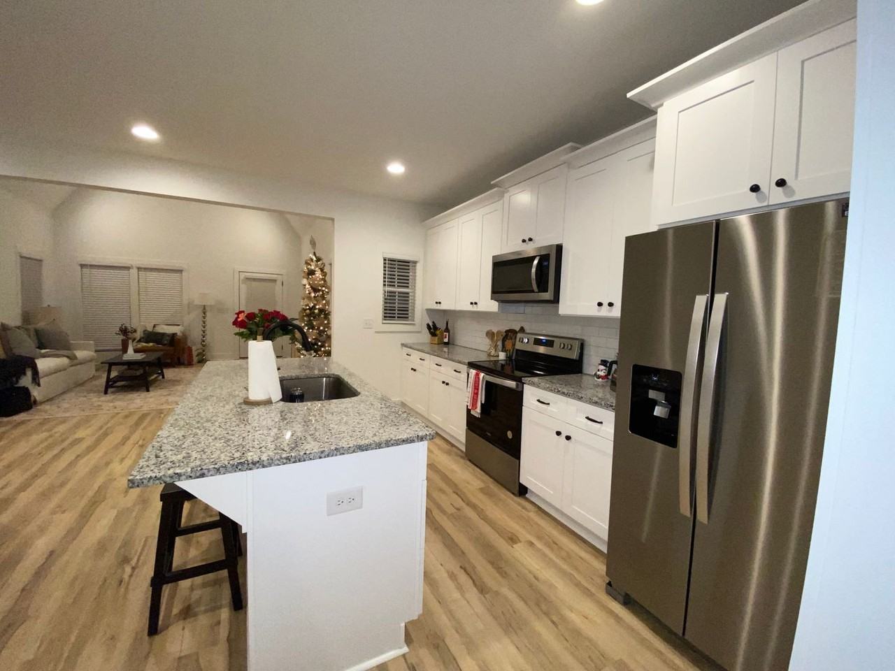 1279 Burrow Cir - Photo 4 of 14