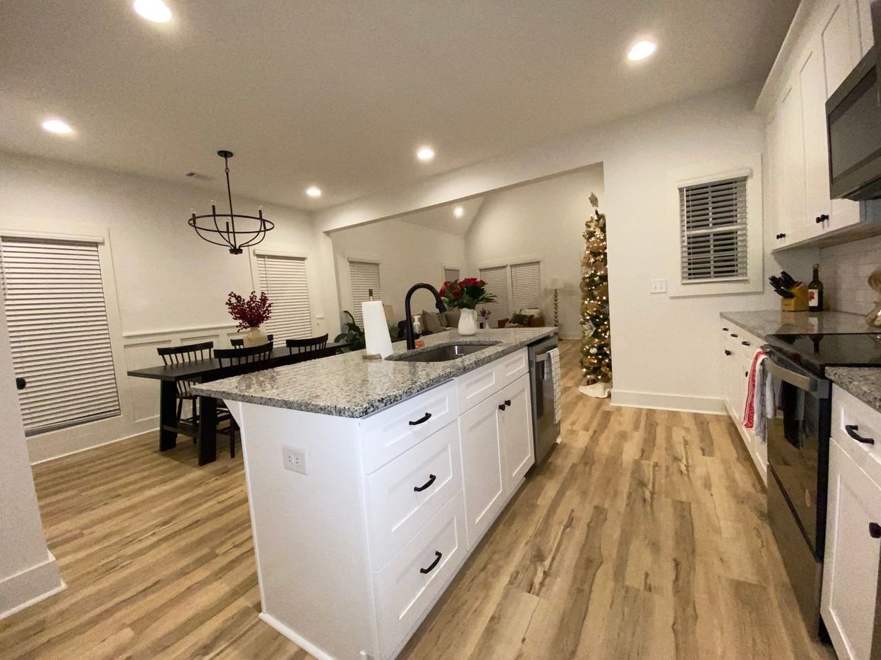 1279 Burrow Cir - Photo 5 of 14