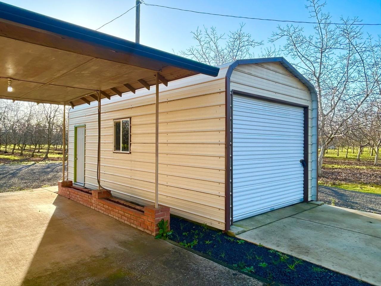 2719 Rodeo Ave - Photo 5 of 12