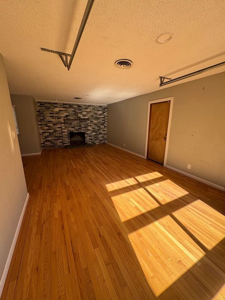 410 Solar Rd Nw - Photo 3 of 14