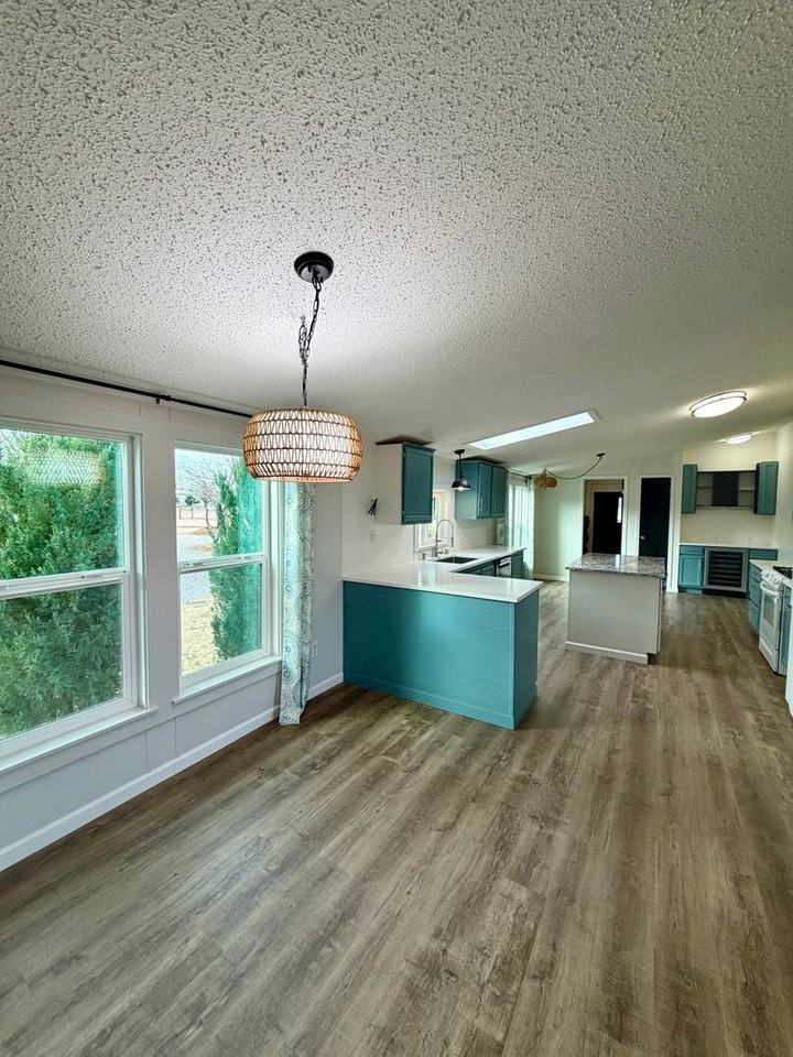 5333 S Santa Claus Ave - Photo 4 of 41