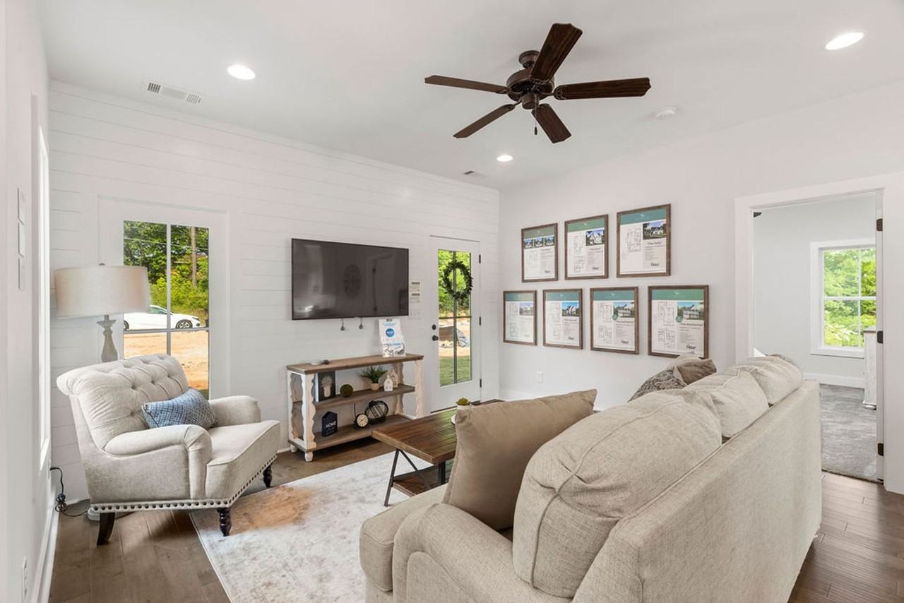 536 Judd Ave - Photo 6 of 18