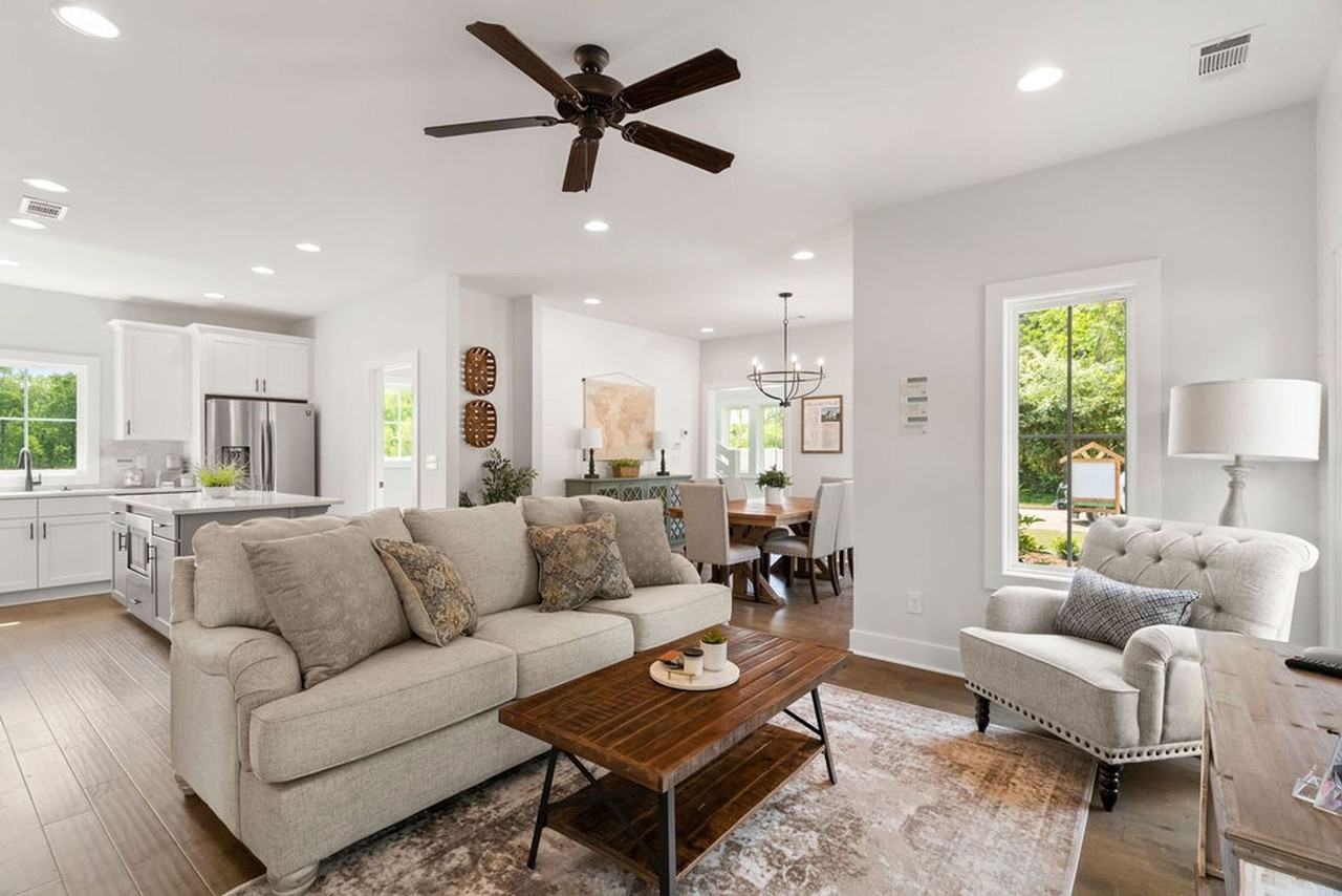 536 Judd Ave - Photo 7 of 18