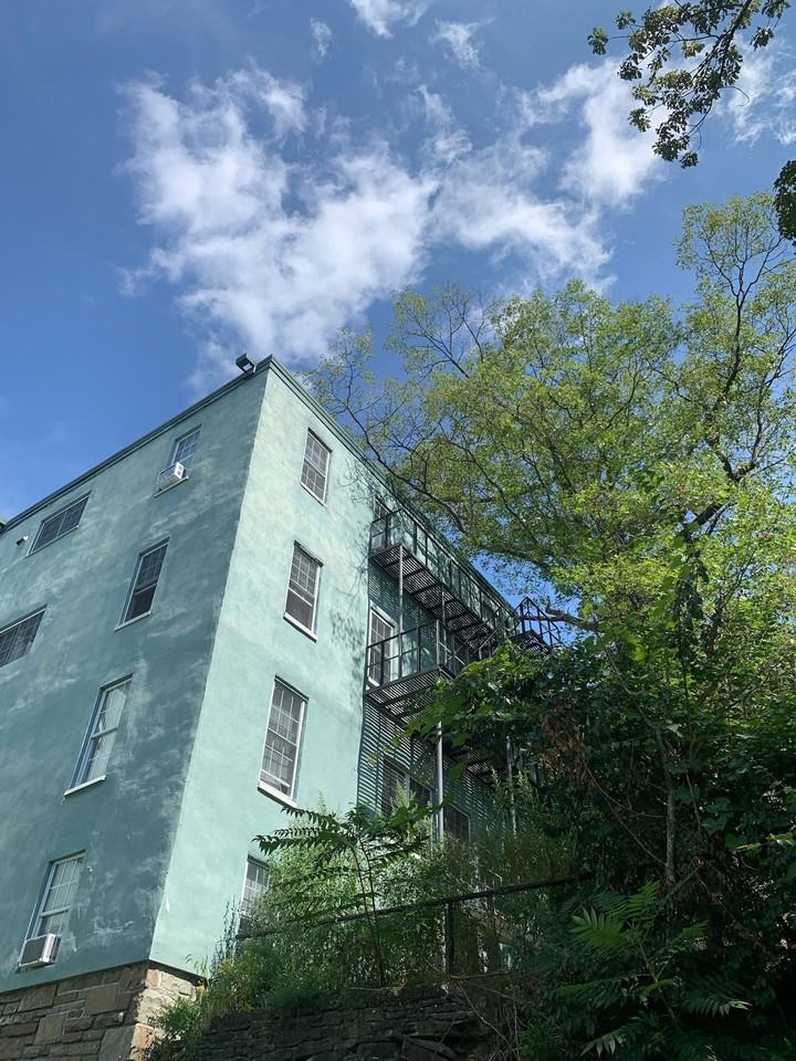 Edgecliff - Photo 3 of 27