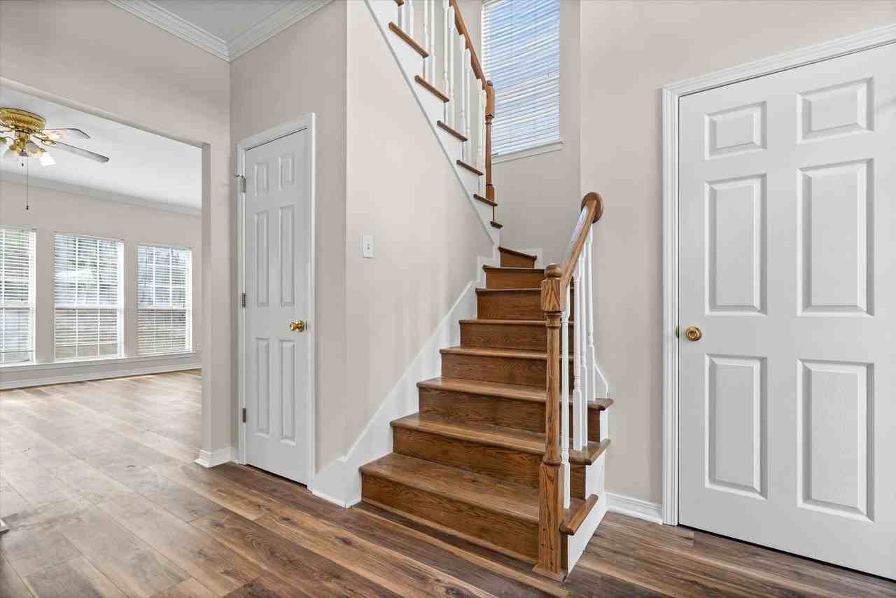 7181 Windmill Pl S - Photo 2 of 25