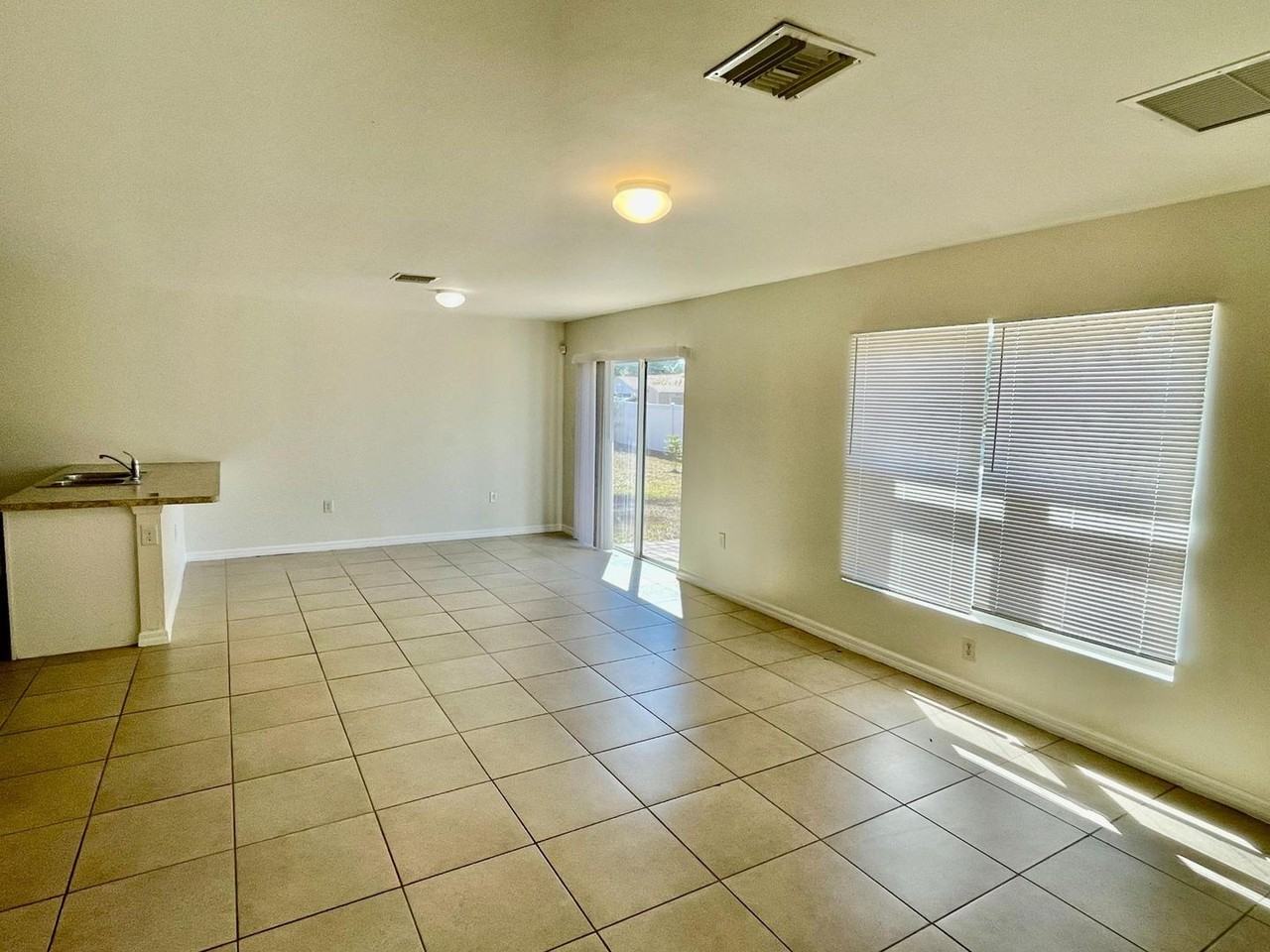 5521 Gillot Blvd - Photo 3 of 14