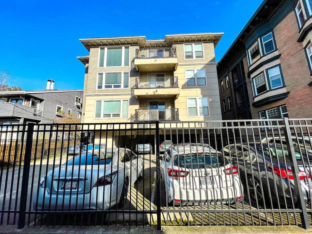 The 1811 Apartments - Photo 2 of 28