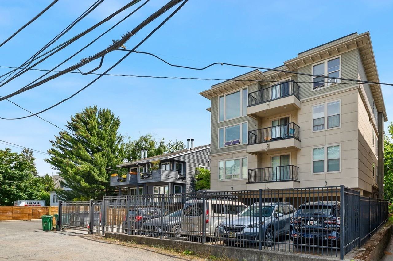 The 1811 Apartments - Photo 6 of 28