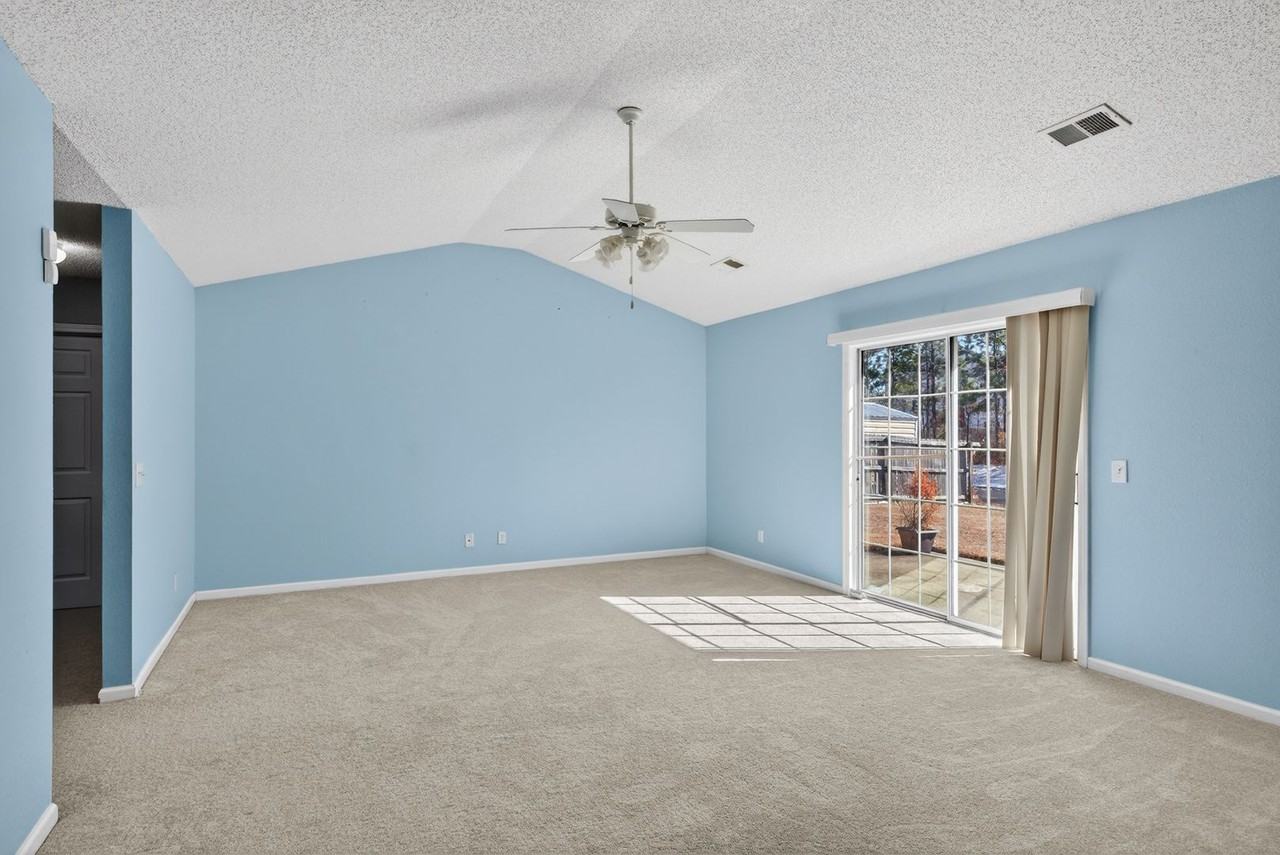 12 Stemson Way - Photo 5 of 23