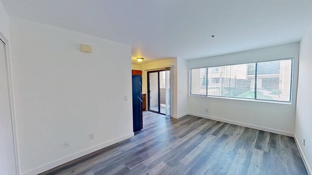 301 N Ford Ave #115 - Photo 2 of 17