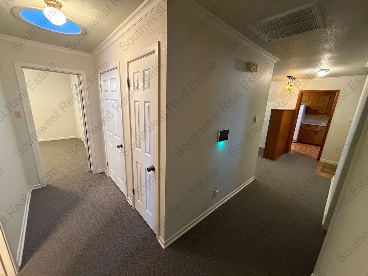 605 W 17th St - Photo 3 of 15