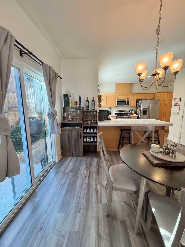 143 Sweetwater Ln - Photo 5 of 37