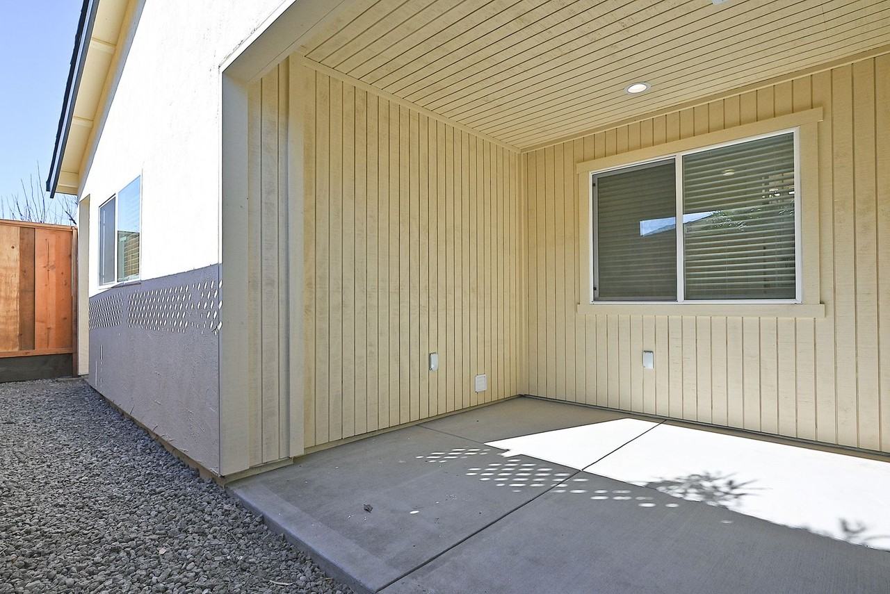 4444 Alice Way - Photo 5 of 27