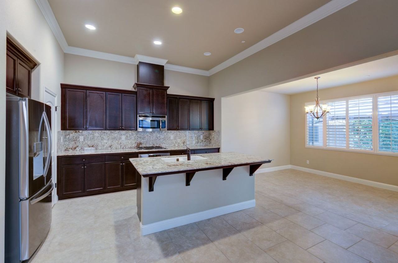 4279 Heritage Ave - Photo 6 of 16