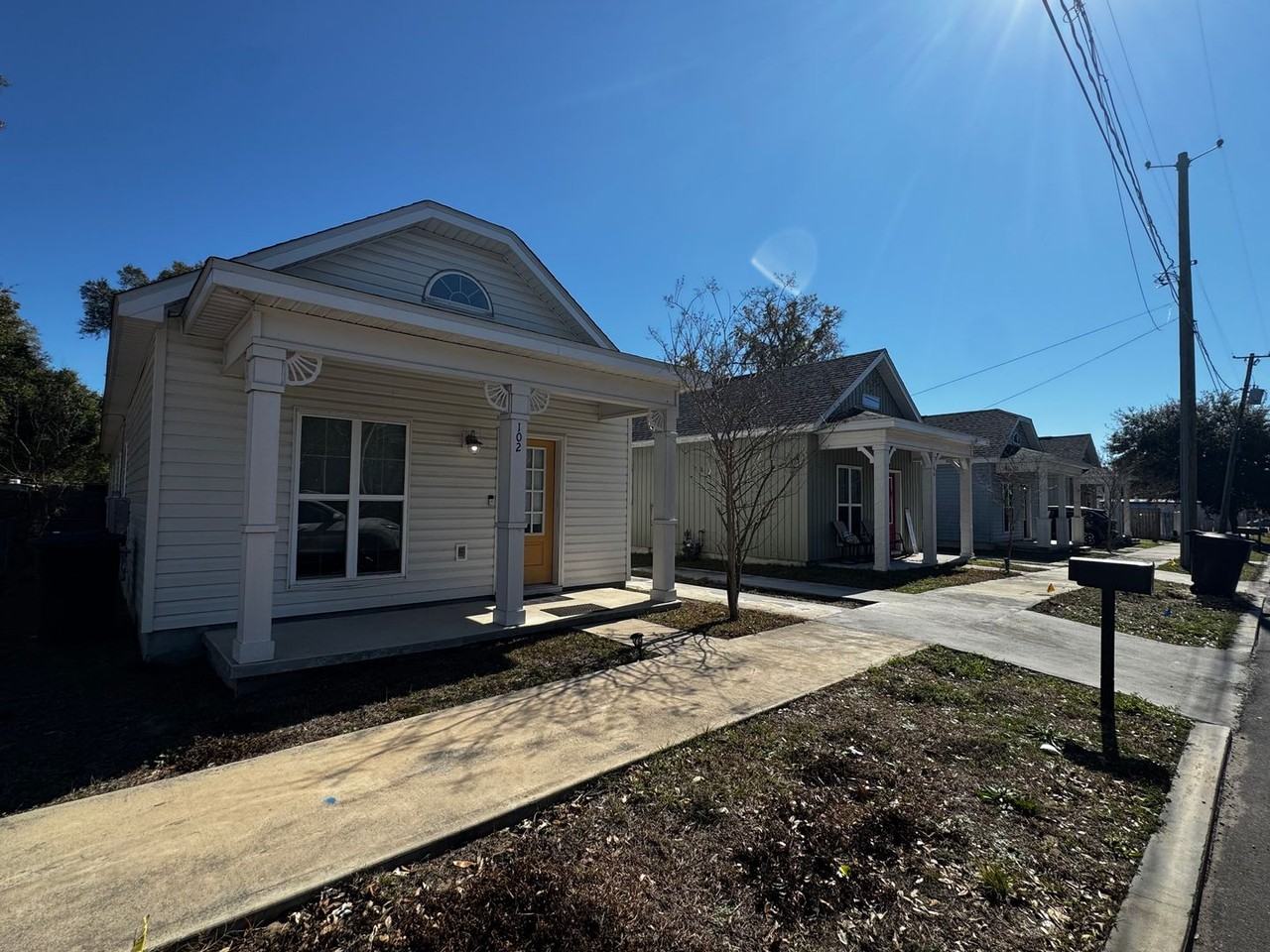 102 S G St - Photo 2 of 15