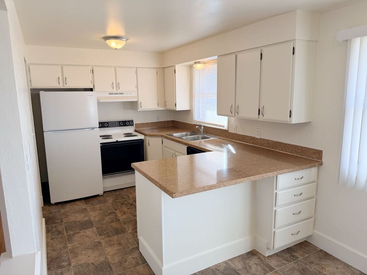 85 Princeton Ave - Photo 5 of 14